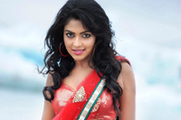 Amala Paul Photos in Nayak